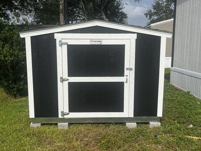 Building Photo - 106 Bonito Lane