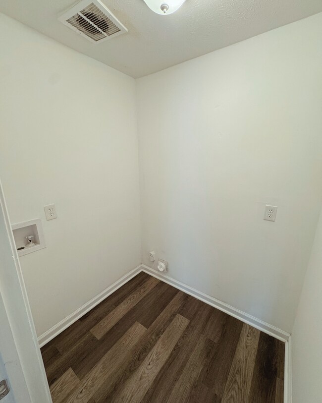 Building Photo - Welcome Home to Timeless Charm and Modern ...