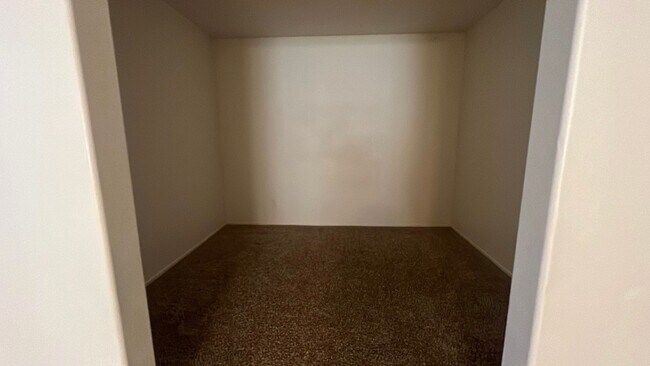 Building Photo - (APPLICATION PENDING) West Lancaster Singl...