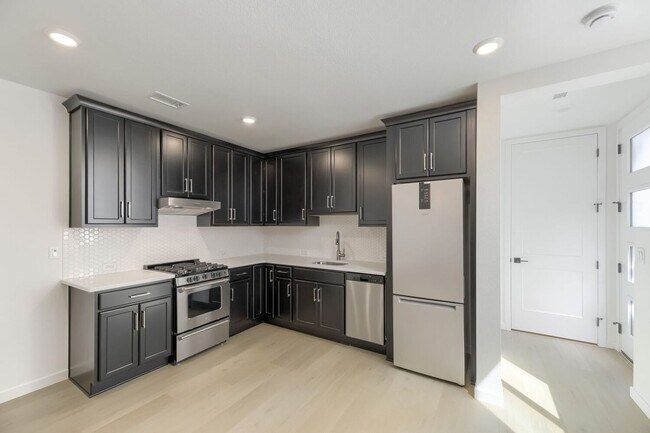 Building Photo - Brand-new residence for rent in the highly sought-after Lyric at RidgeGate Lone Tree community