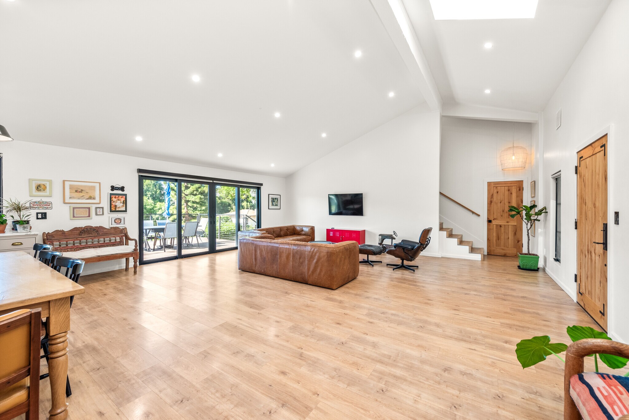 Building Photo - 2474 Barbara Dr