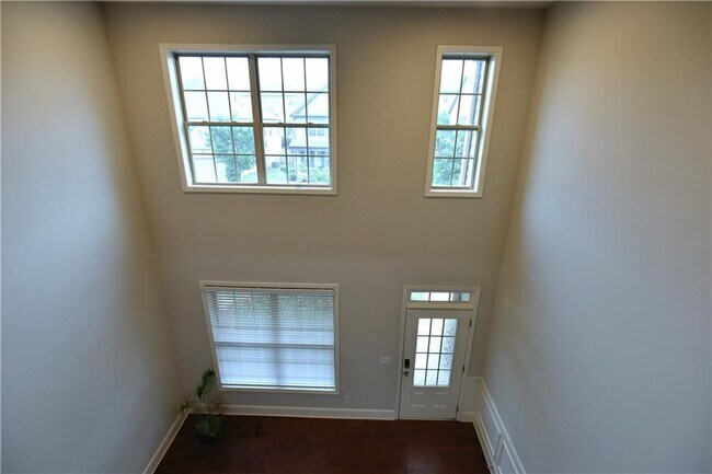 Building Photo - 4358 Mantova Dr NE