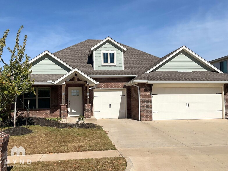 Primary Photo - 9213 NW 89th St