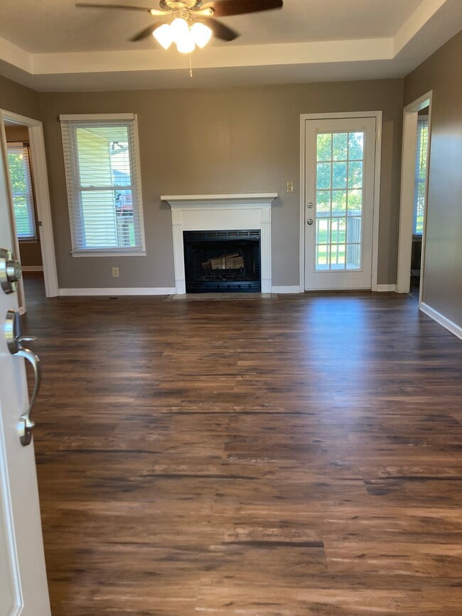 Building Photo - 1238 Marla Dr