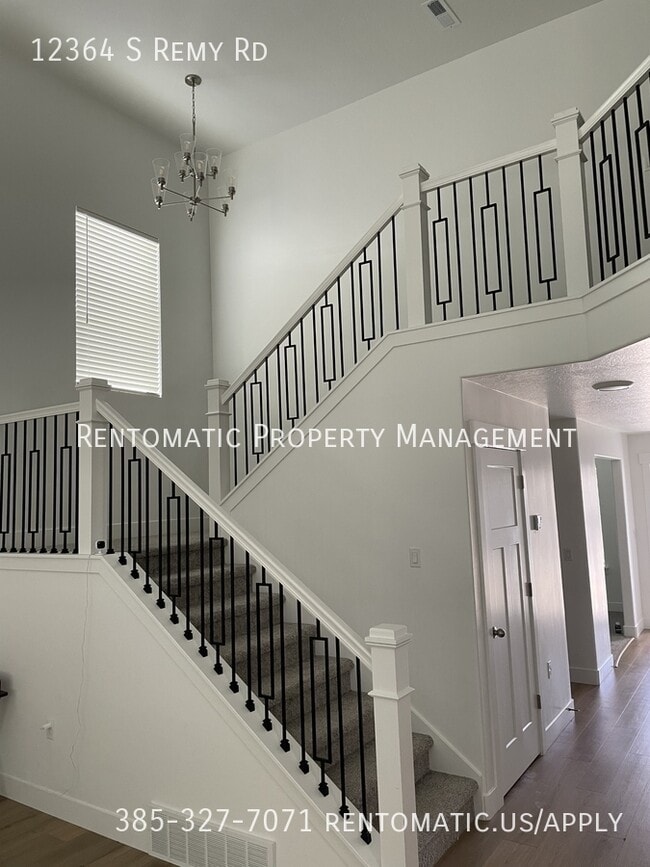 Building Photo - 12364 Remy Rd