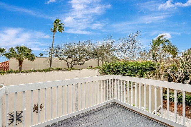 Building Photo - 120 Ocean Dunes Cir
