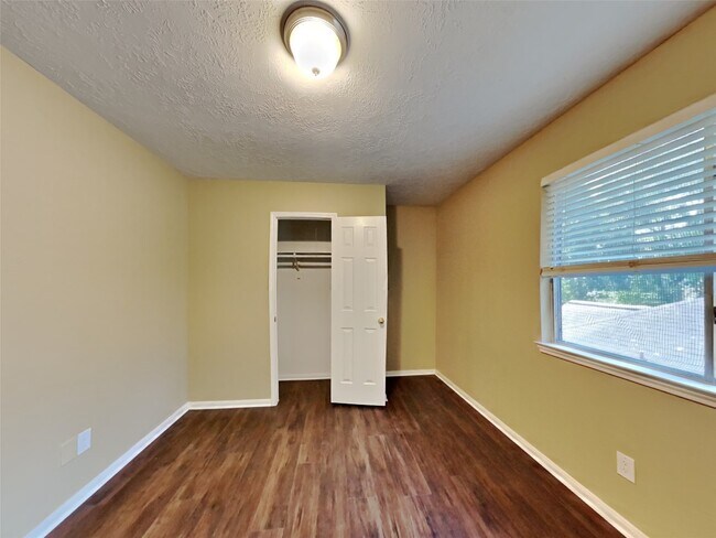 Building Photo - 31106 Perlican Dr