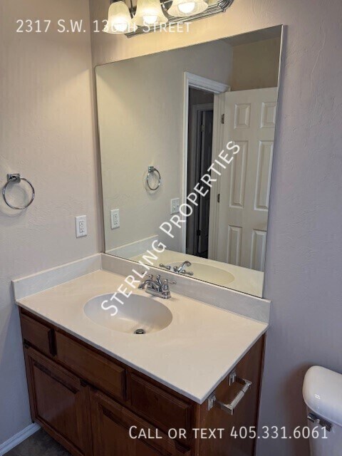 Building Photo - 2317 SW 136th St