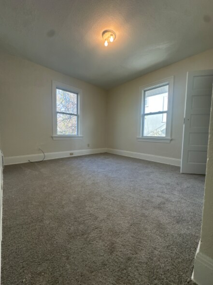 Building Photo - 1516 Dixmont Ave