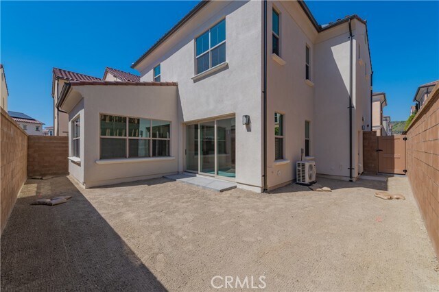 Building Photo - 120 Rimstone