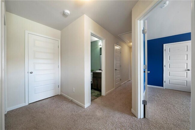 Building Photo - 303 Horizon Trace