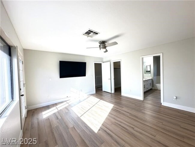 Building Photo - 3947 Delos Dr