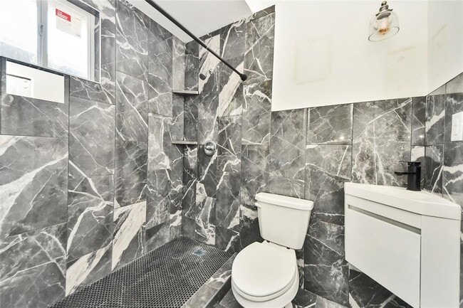 Building Photo - 4720 McKinney St