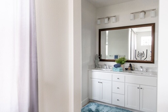 Building Photo - Newer 3 Bed, 2.5 Bath Sea Haven Home for Lease