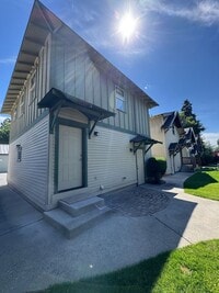 Building Photo - 437 NE Irving Ave