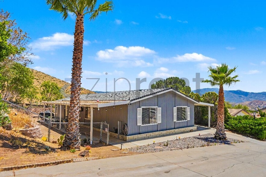 Building Photo - Unit 21