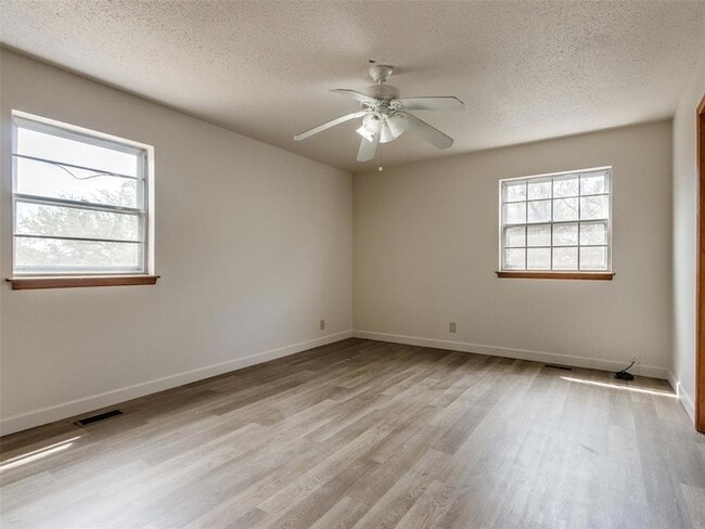 Building Photo - 6601 NW 150th St