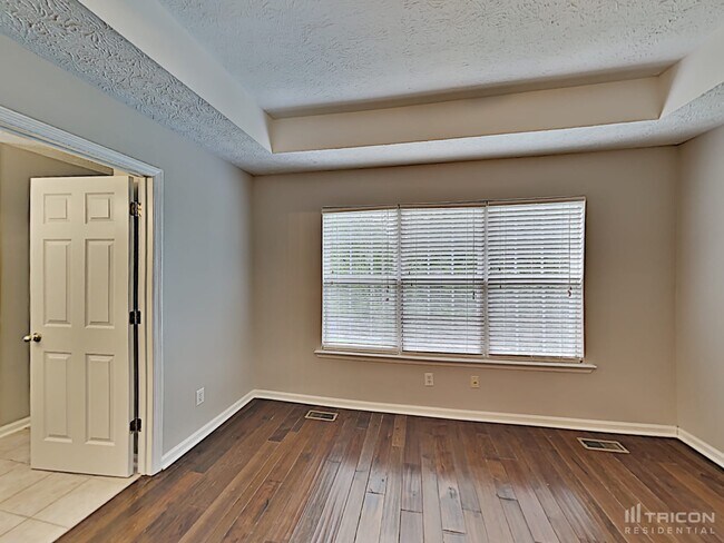 Building Photo - 1412 Angel Ct