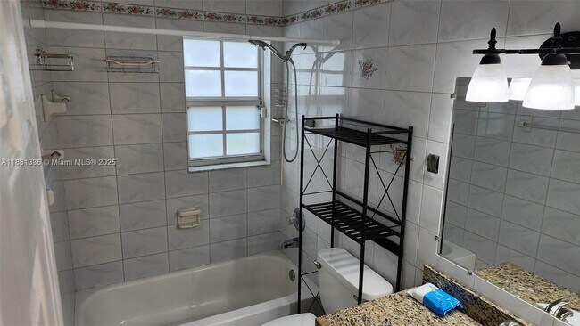 Building Photo - 5460 SW 133rd Ct