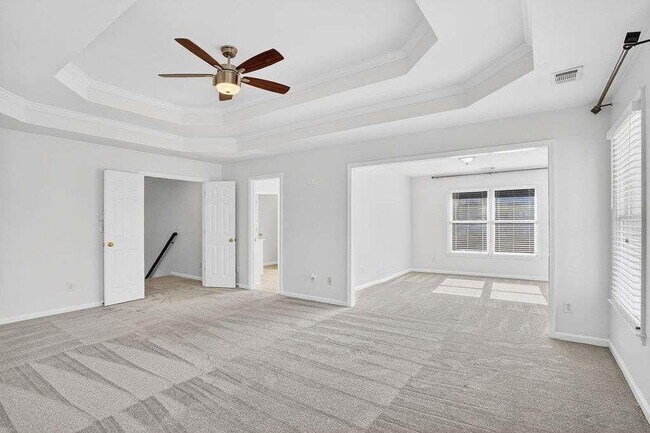 Building Photo - 1200 Cresthaven Ln NW