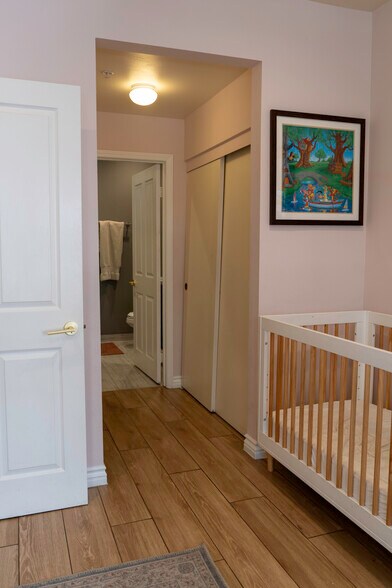 Building Photo - 425 E Ocean Blvd