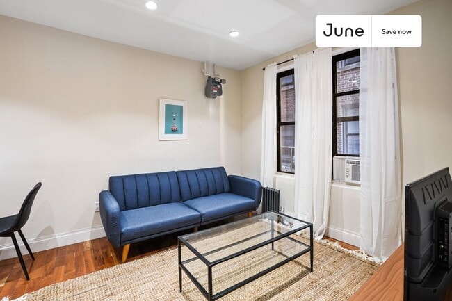Building Photo - 23 E 109th St