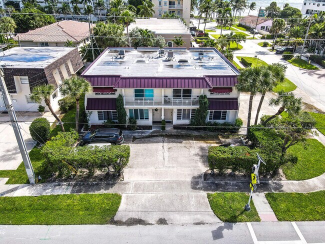 Building Photo - 584 SE 20th Ave