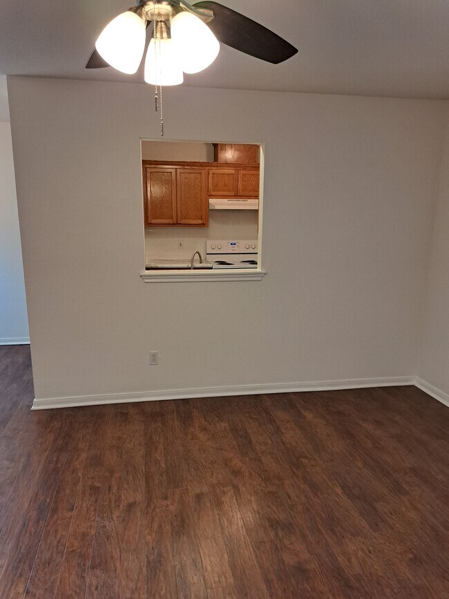 Building Photo - 109 Axis Deer Trail