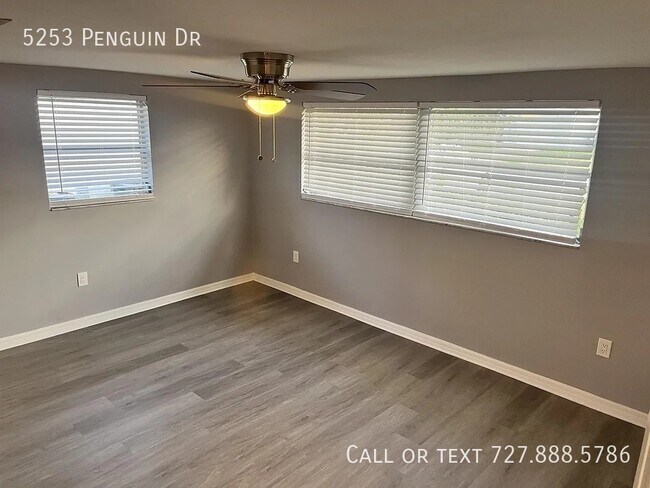 Building Photo - 5253 Penguin Dr