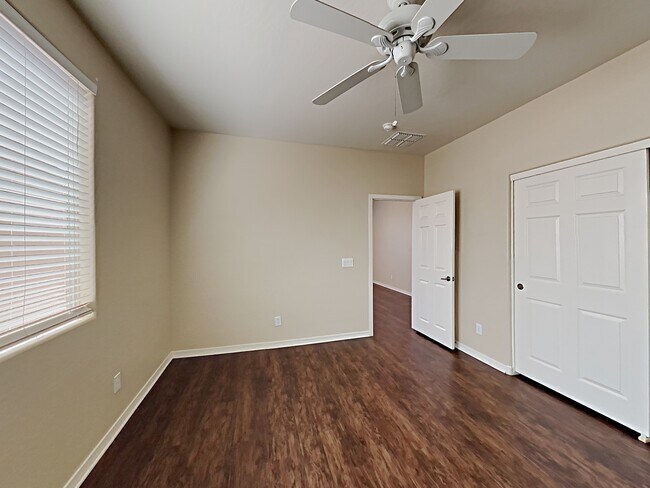 Building Photo - 30308 N 71st Ln