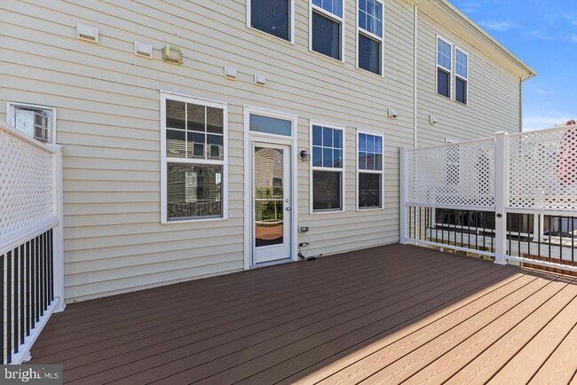 Building Photo - 41678 Wellstone Terrace