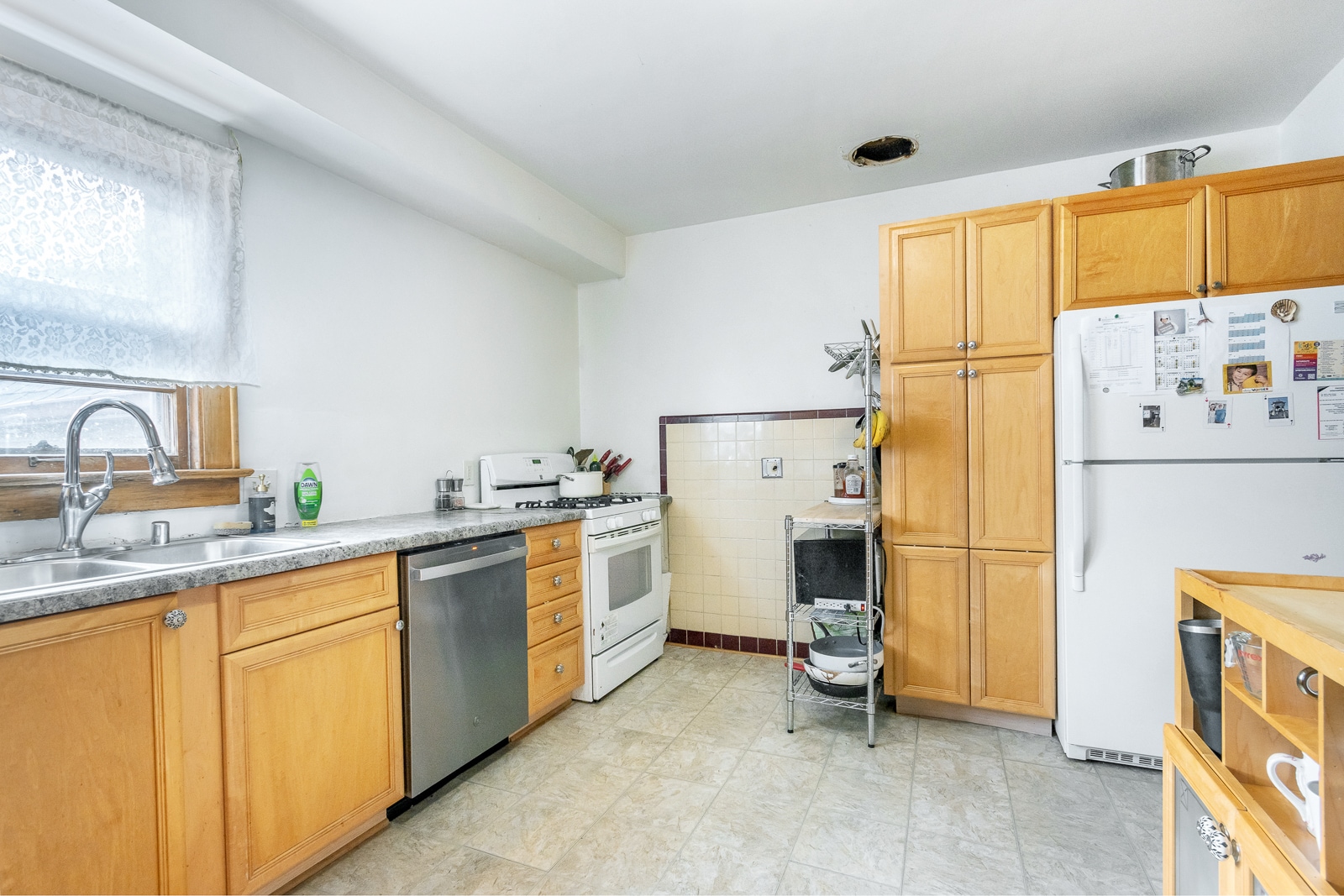 Building Photo - 302 S Brooks St