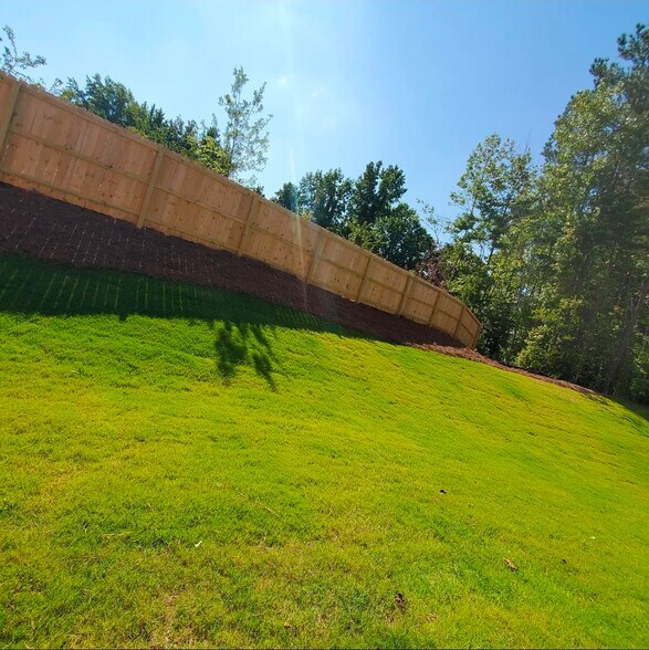Building Photo - Room in House on Creedmore Hills Dr