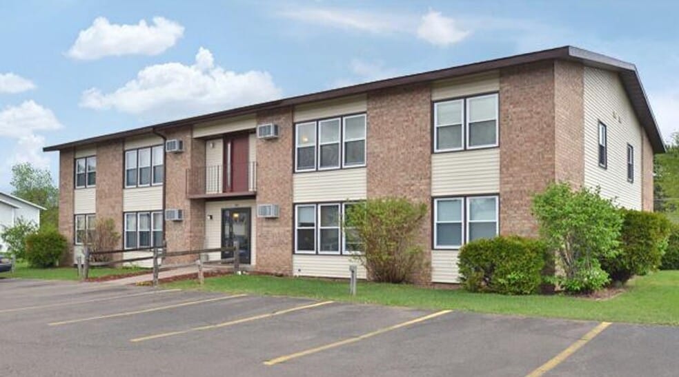 Interior Photo - Woodfield Circle