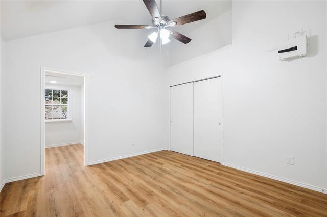 Building Photo - 918 S Old Orchard Ln