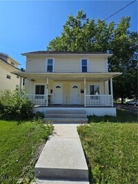 Building Photo - 428 W Oak St