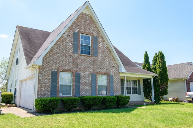 Building Photo - Flexible 4-Bed Home on Corner Lot in Evergreen Farms