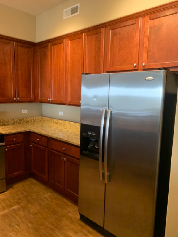 Building Photo - 2 Itasca Place