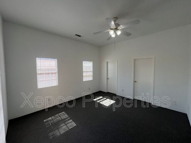 Building Photo - 53750 Avenida Alvarado