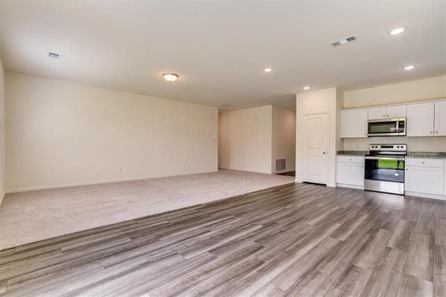 Building Photo - 778 Camden Dr