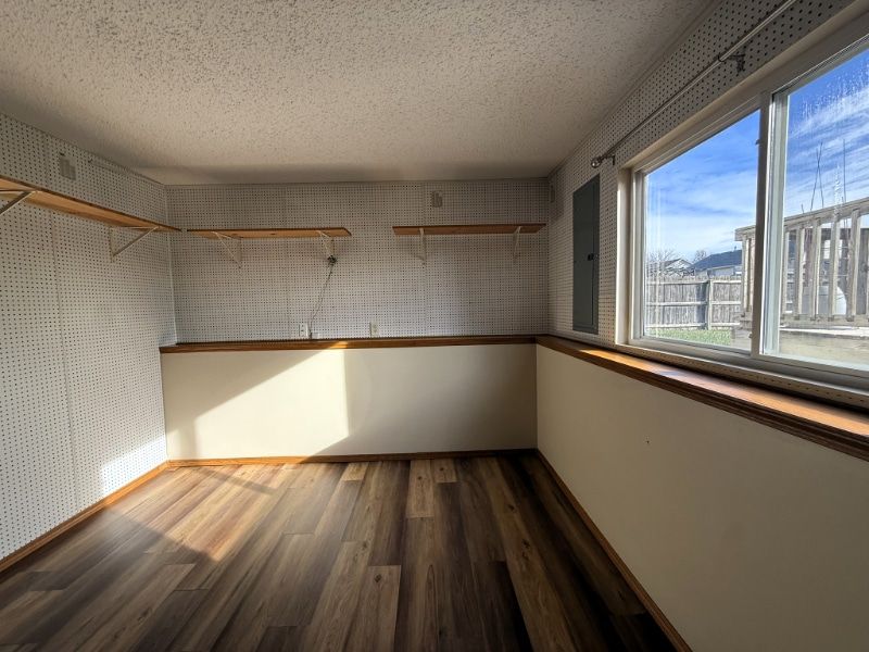 Building Photo - 1417 Cedar Tree