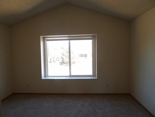 Building Photo - 6419 Village Ln
