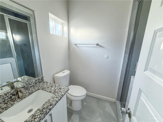Building Photo - 5704 Puffin Ave