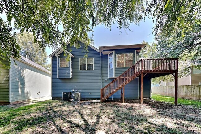 Building Photo - 4783 Lake Park Terrace