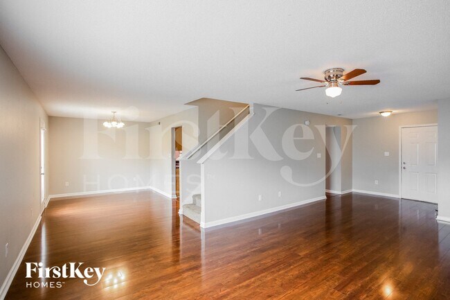 Building Photo - 1353 Cypress Dr