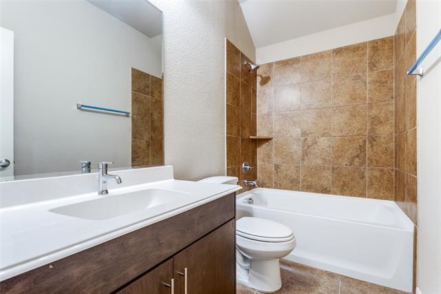 Building Photo - 1124 Fulbourne Dr