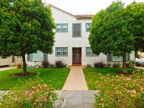 Building Photo - 1157 N Maryland Ave