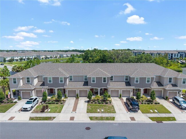 Building Photo - 10348 Oakside Dr