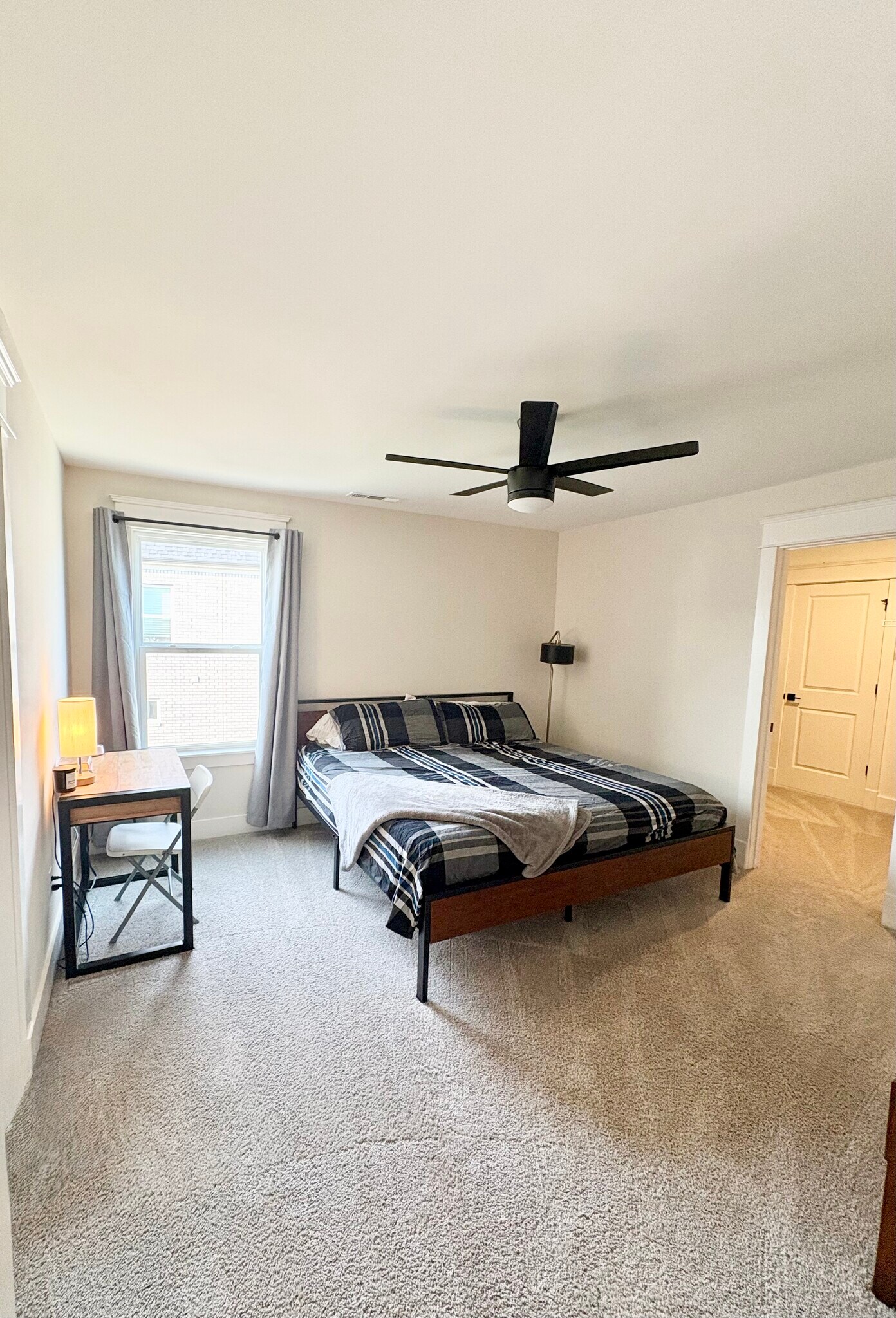 Building Photo - 5052 High Park Hill Dr