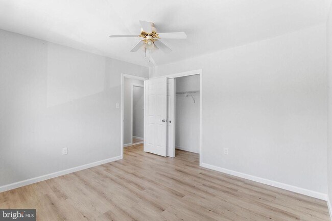 Building Photo - 36 Viburnum Ln